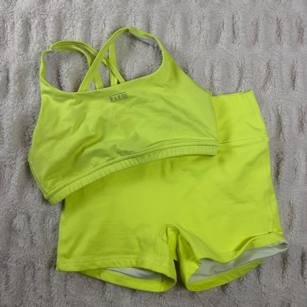 Fleo Neon Yellow Sports Bra and High Waisted Shorts Activewear Set Medium